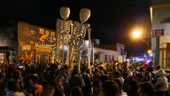 Día de muertos – ,Comparsa Tradicional´, Umzug in Oaxaca-Stadt