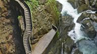 Pailón del Diablo - Mit abenteuerlichen Wegen, Hängebrücken und Terrassen zugänglich gemacht